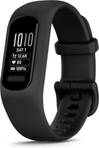 Garmin vívosmart 5 fitness tracker in black with simple design and long battery life